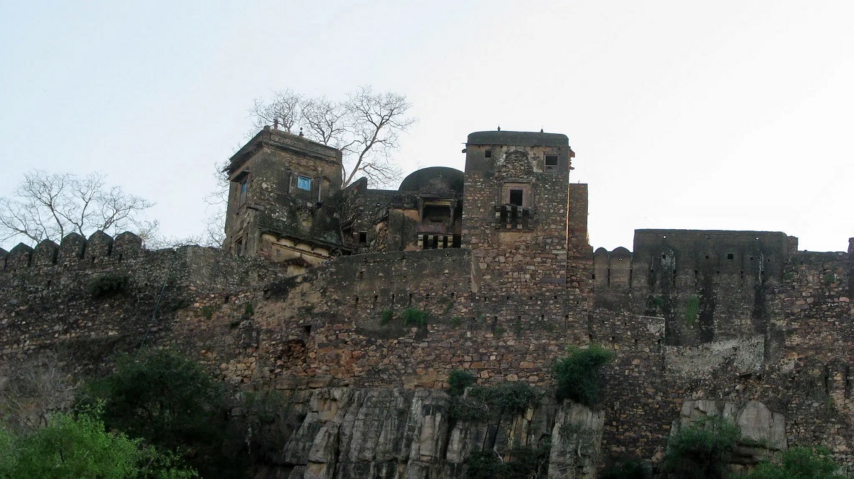 Fortaleza Ranthambore se encuentra dentro del parque nacional de Ranthambore: