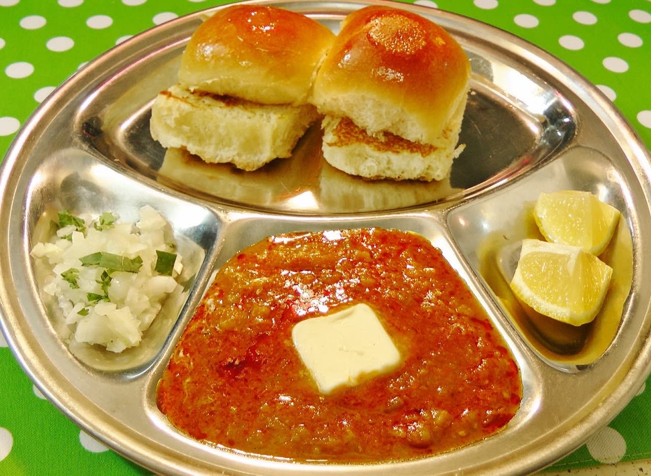 Mumbai's famous street foods