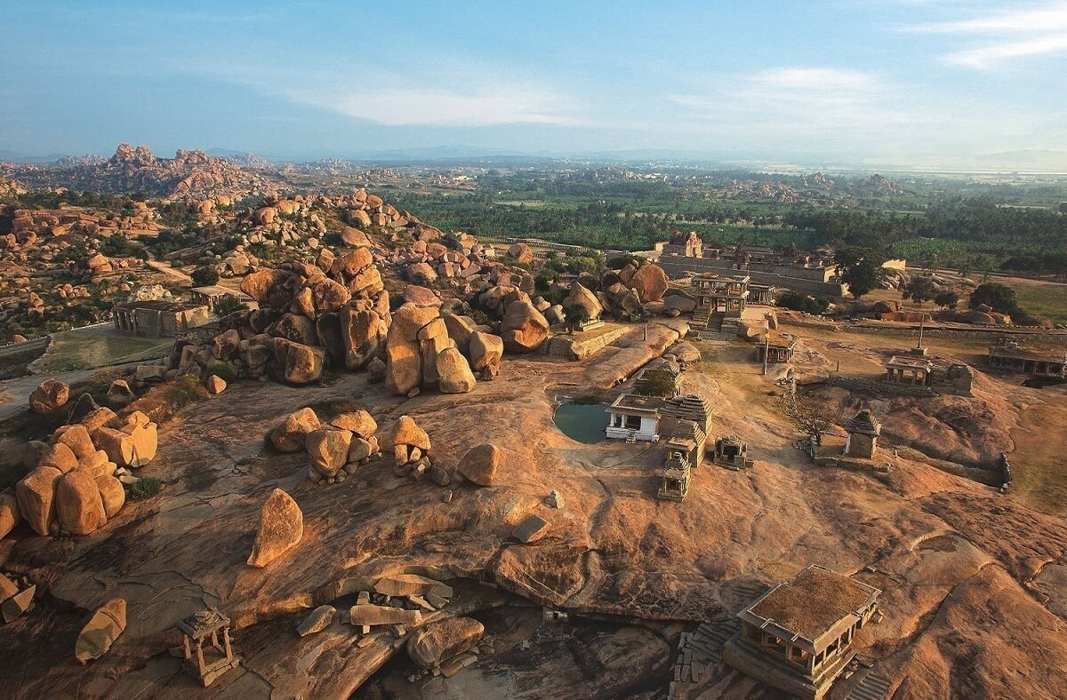 Hampi desde Mumbai en vuelo