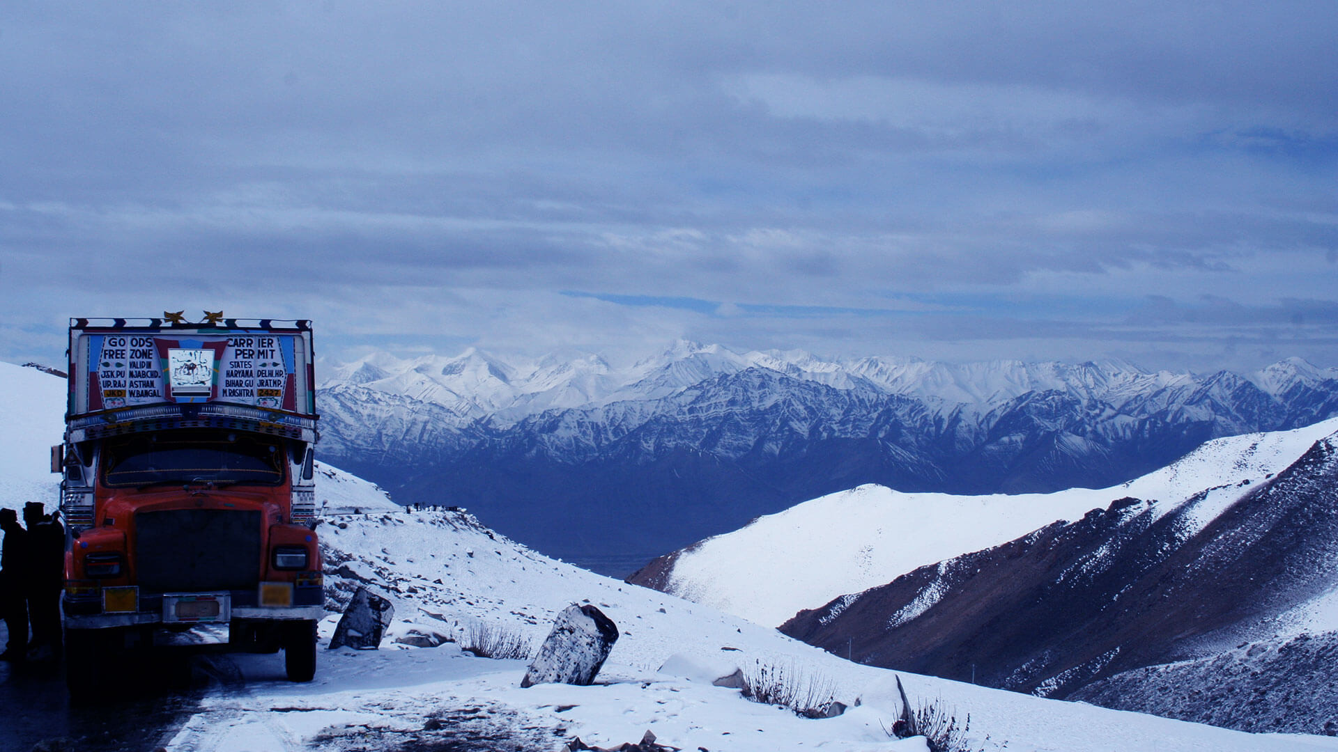 Khardung-La Pass