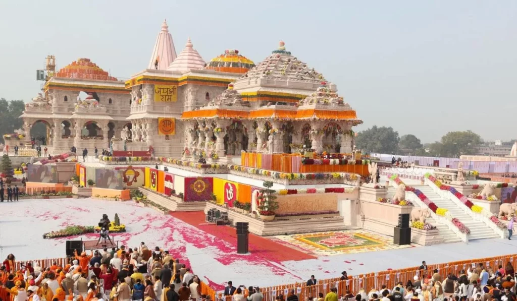 Visita al Templo Ram Mandir en Ayodhya: Guía Completa para el Viajero