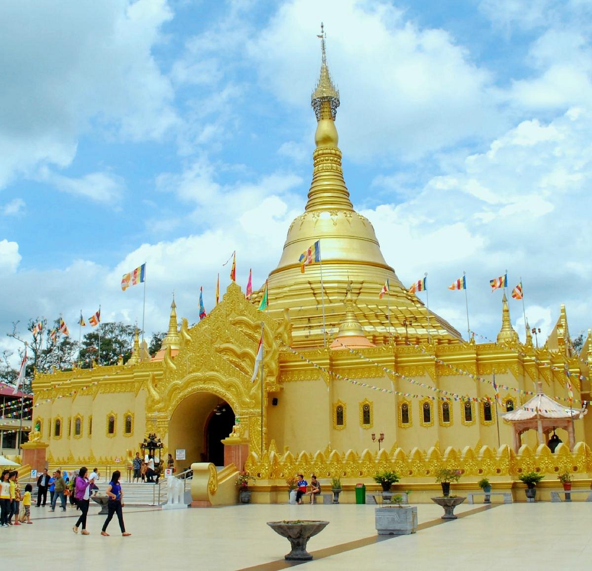 Myanmar (Birmania) Monasterio lumbini