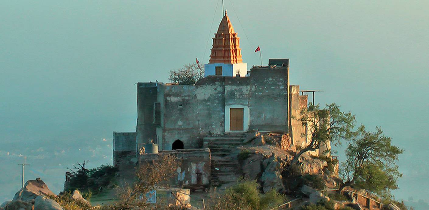 Pushakar Savitri temple