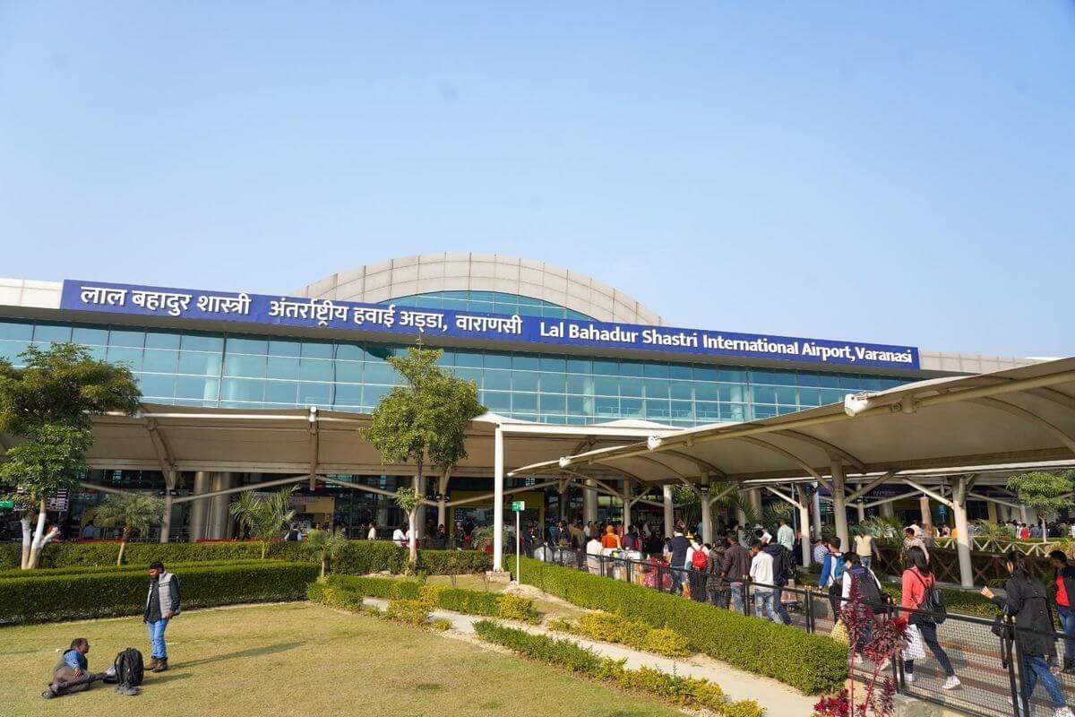 Varanasi: Aeropuerto Internacional Lal Bahadur Shastri (VNS)