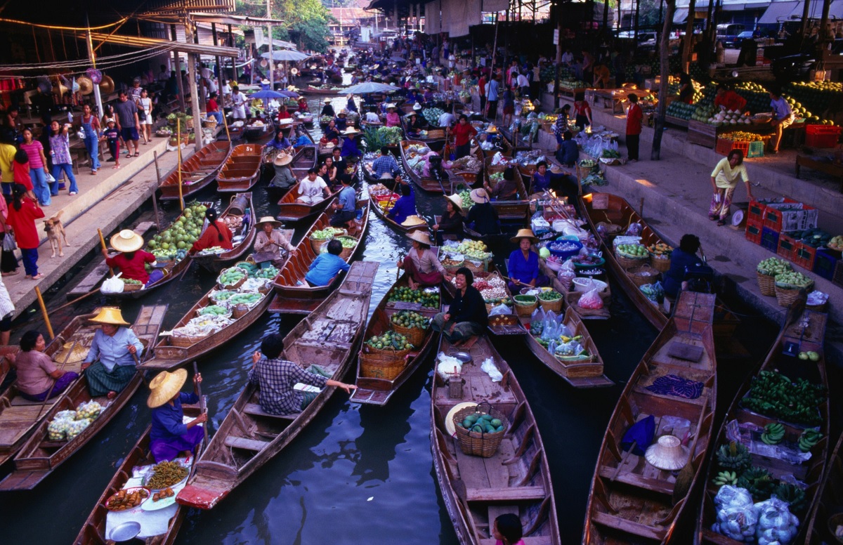 Mercados Flotantes y Nocturnos