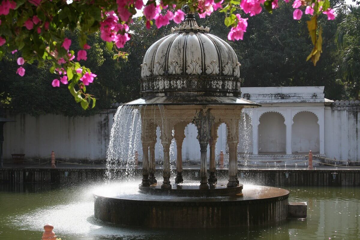 Udaipur Saheliyon Ki Bari Arquitectura y Diseño