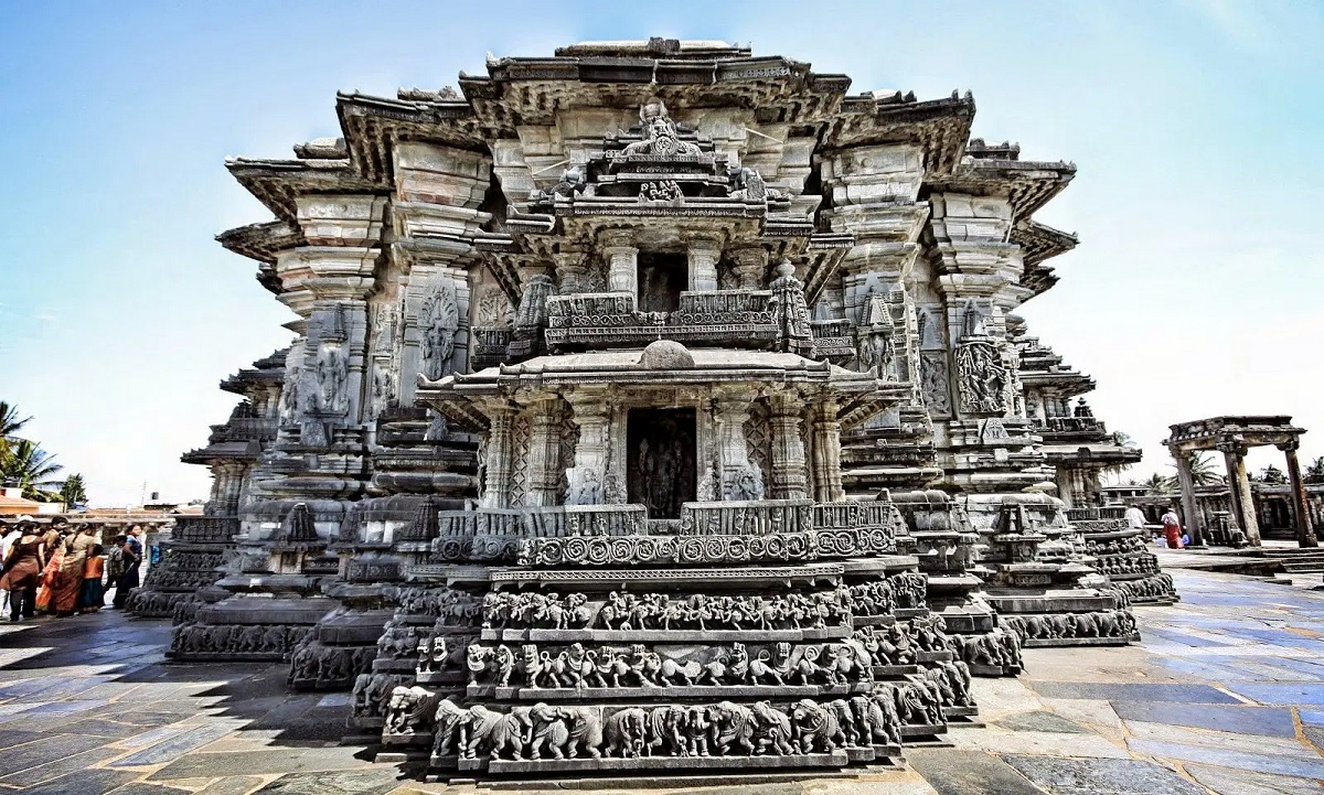 Belur y Halebidu: El Arte en Piedra