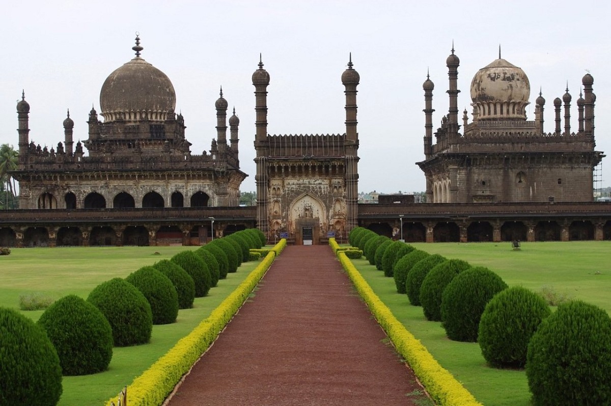 Bijapur (Vijayapura): La Ciudad de los Monumentos