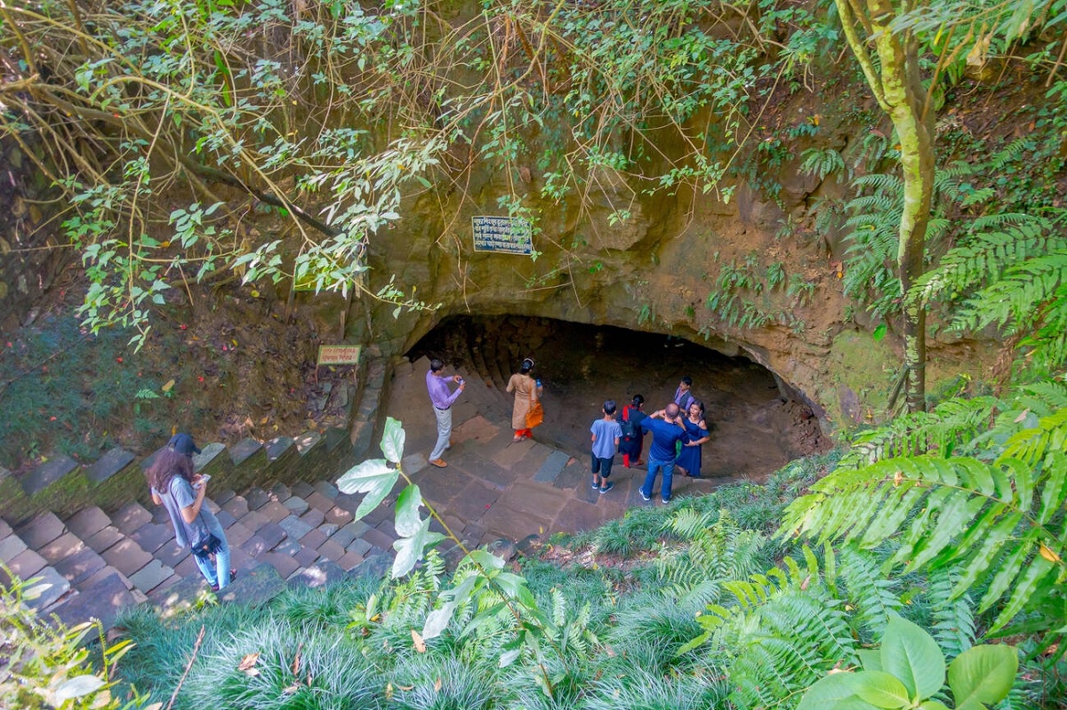 Cueva Mahendra: Misterio bajo tierra