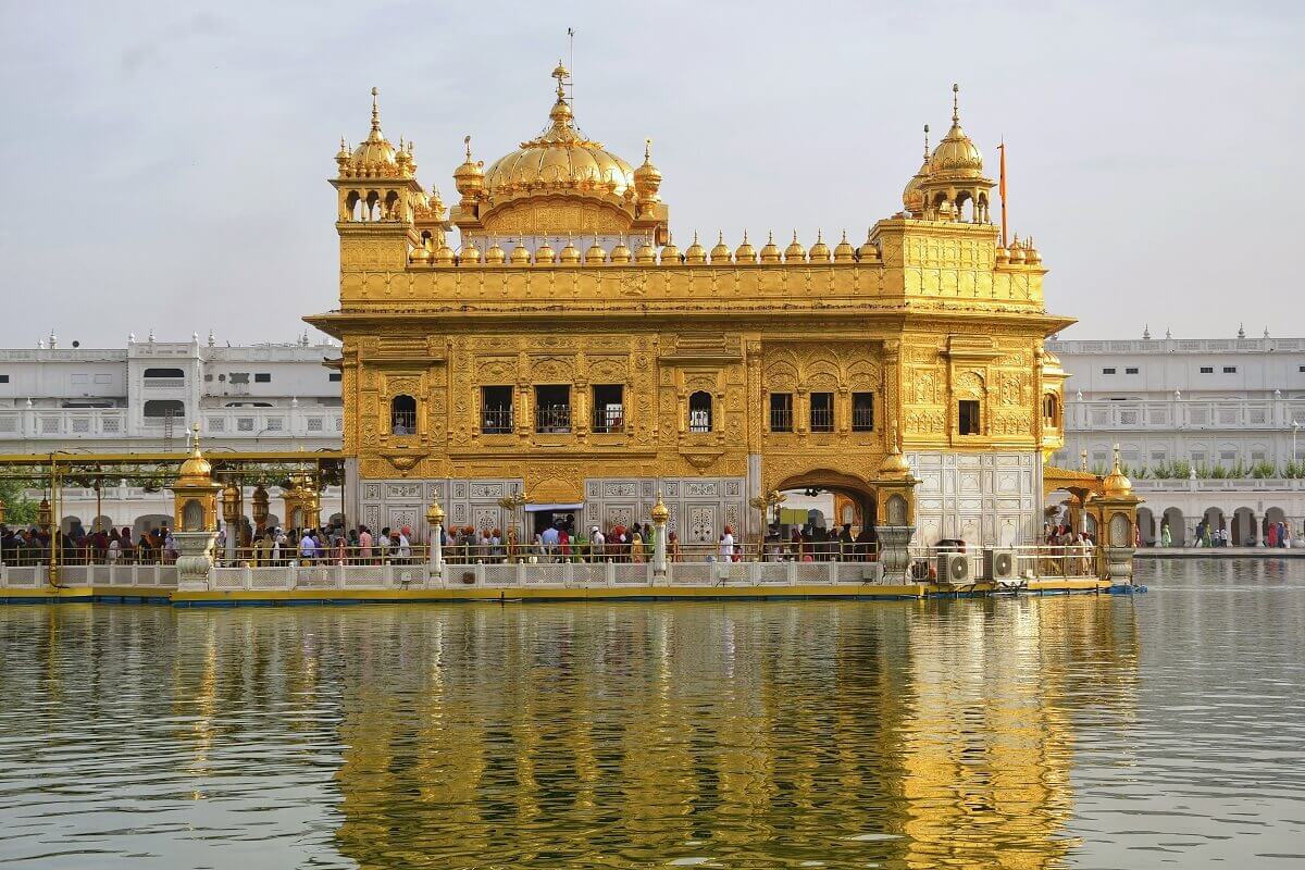 Amritsar Punjab – El Santuario Dorado