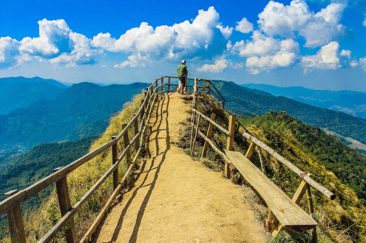 Senderismo en el Parque Nacional de Phu Chi Fa