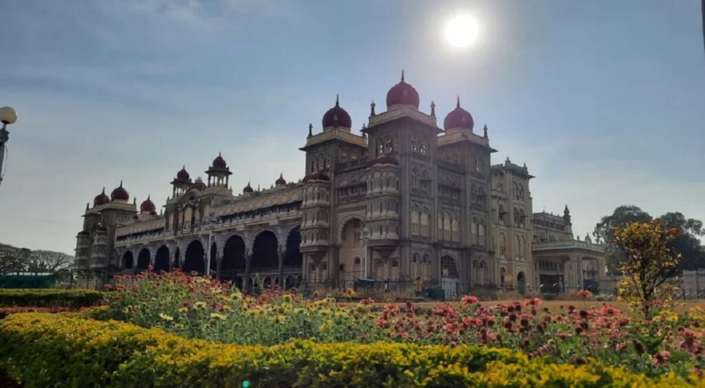 Karnataka en marzo: clima lugares para visitar cosas para hacer y cómo llegar